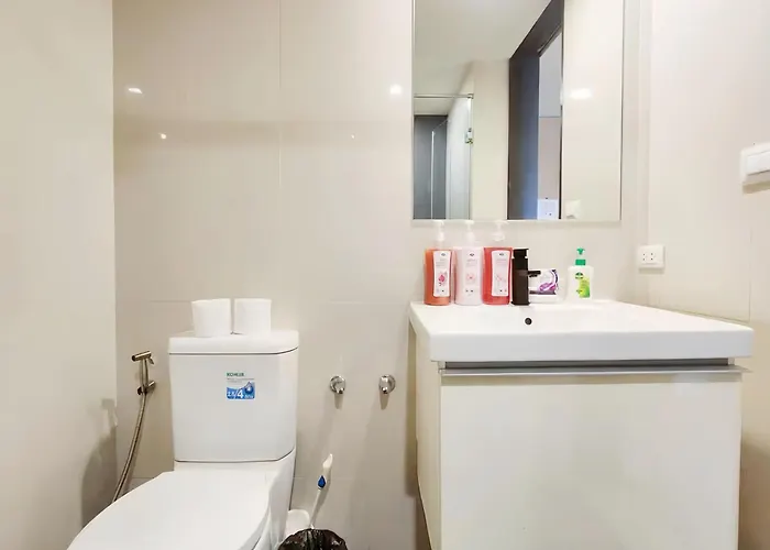 Circle S Sukhumvit 12 *