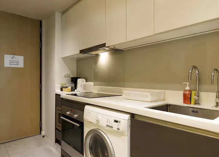 Circle S Sukhumvit 12